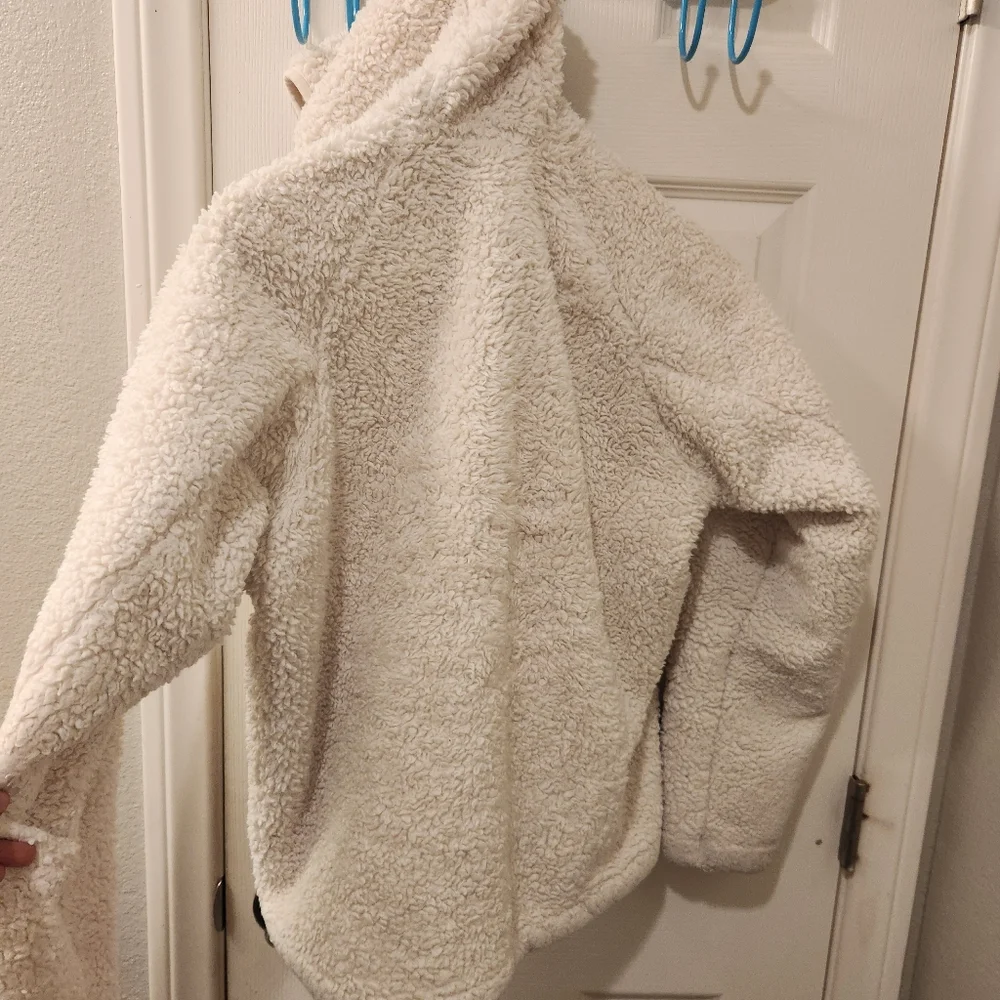 Uniqlo sherpa jacket size s
